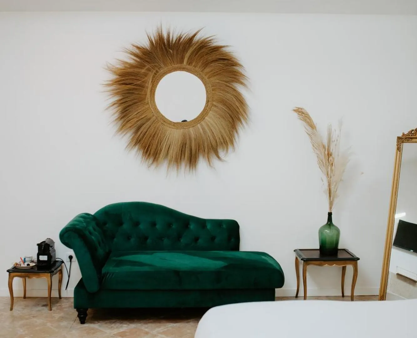 Le Castel, La Suit Prestige Solliès-Pont 0*,