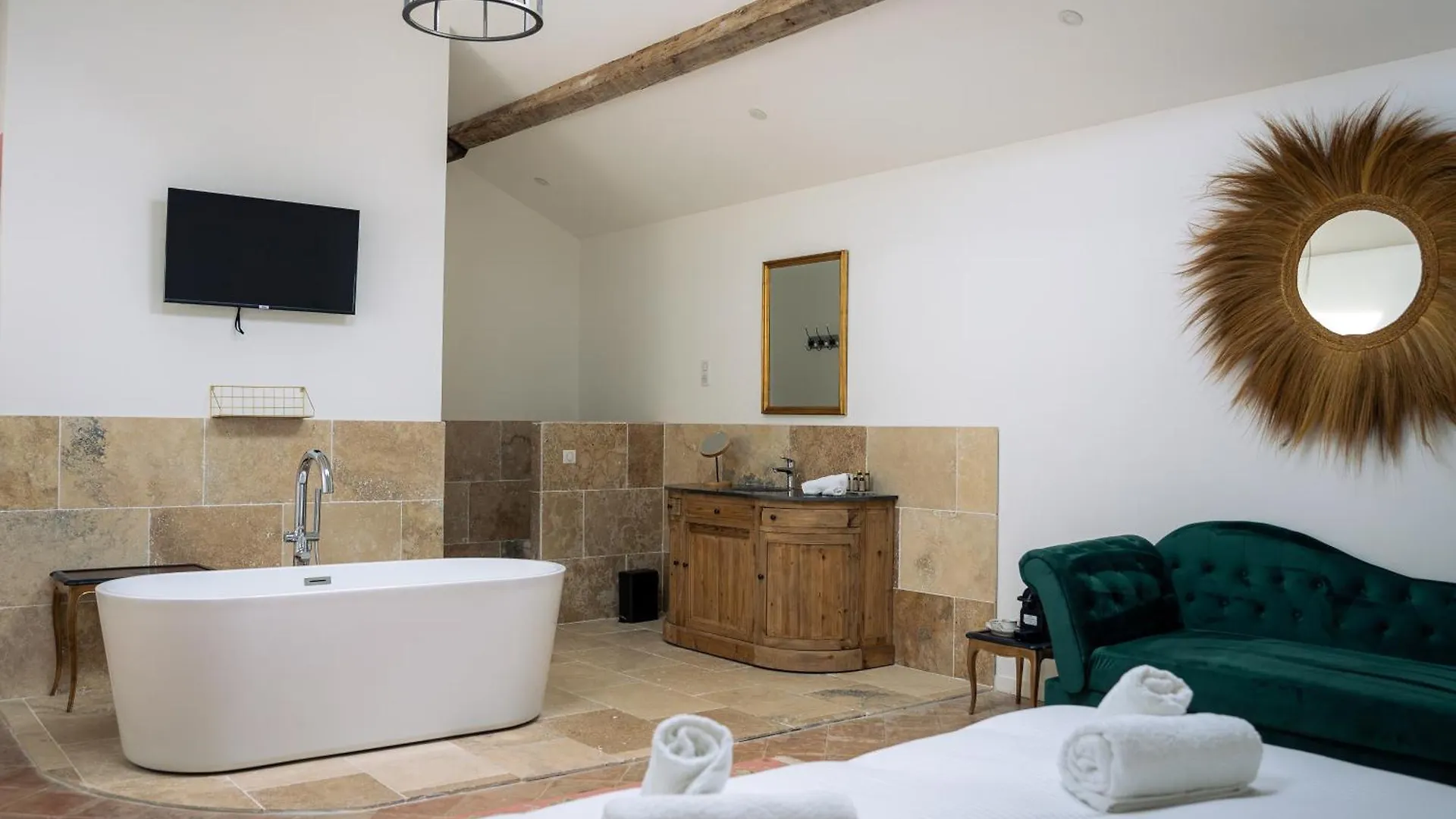 Guest house Le Castel, La Suit Prestige Sollies Pont